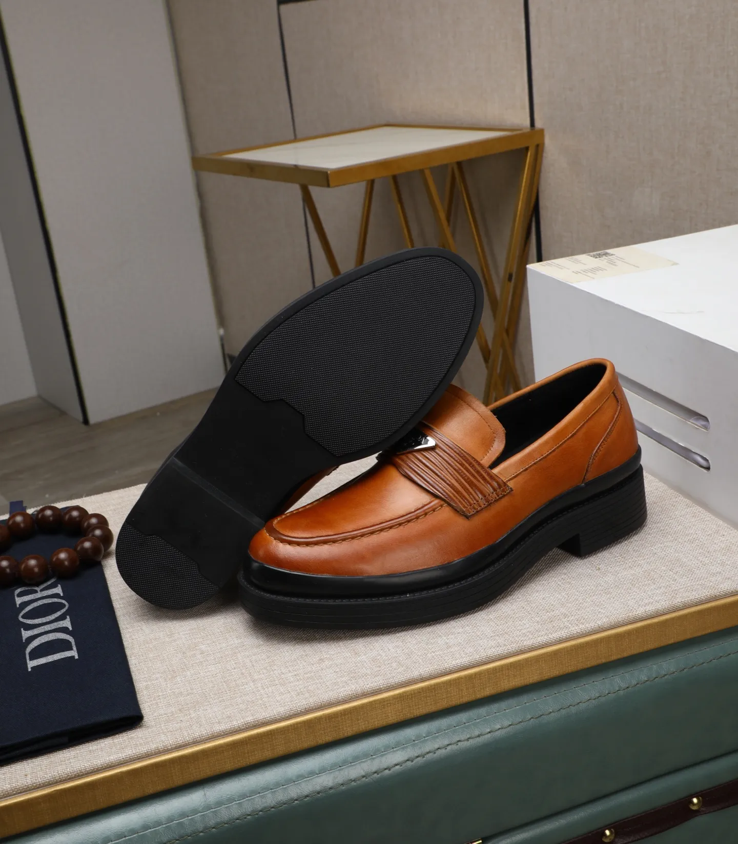 Men's men's shoes 💰540 (water-dyed cow leather) 📛📛PRADA high-end counter's latest formal business leather shoes 👔original and highest quality! Imported from Italy 🇮🇹 first-layer calfskin fabric ➕ cowhide lining Original outsole Formal size: 38➖44 (45 customized)